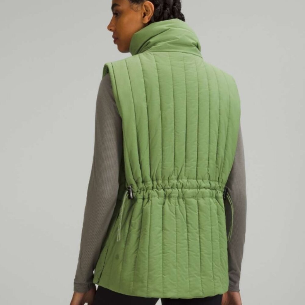 Lululemon Woman's Sz 4 Water-Repellent Insulated Vest Green Foliage $220